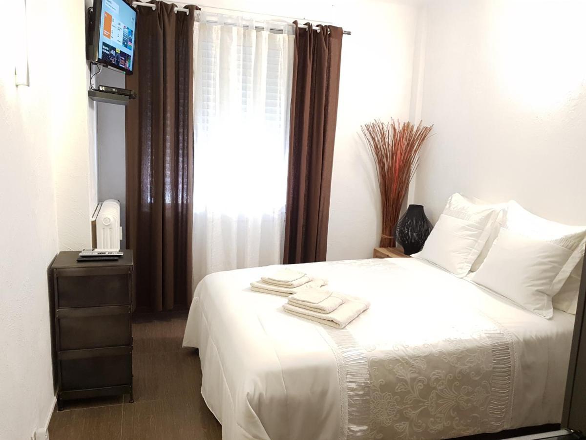 Les Pieds Dans L'Eau Bed & Breakfast นีซ ภายนอก รูปภาพ