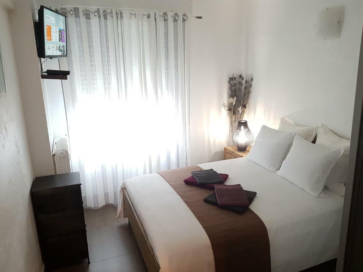 Les Pieds Dans L'Eau Bed & Breakfast นีซ ภายนอก รูปภาพ